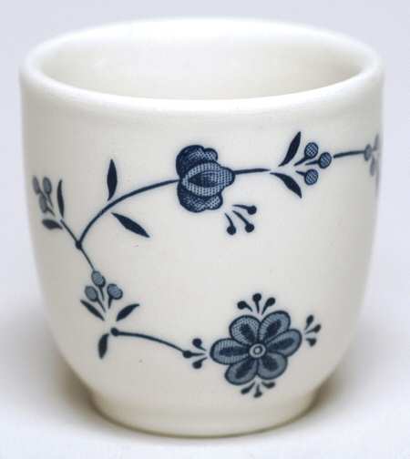 Finlandia (Swirl Rim, England) Single Egg Cup