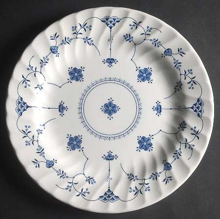 Finlandia (Swirl Rim, England) Dinner Plate