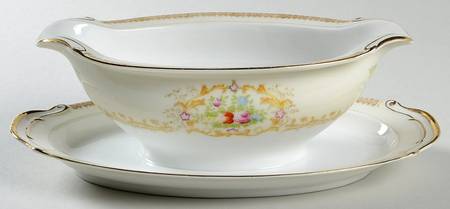 CEB1 Gravy Boat with Attached Underplate