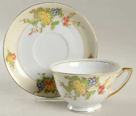 Footed Cup & Saucer Set