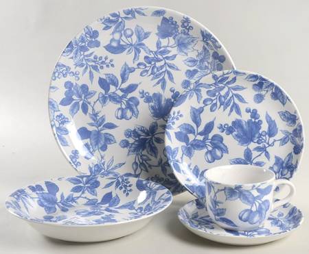 Blueberry Hill (Large Design) 5 Piece Place Setting