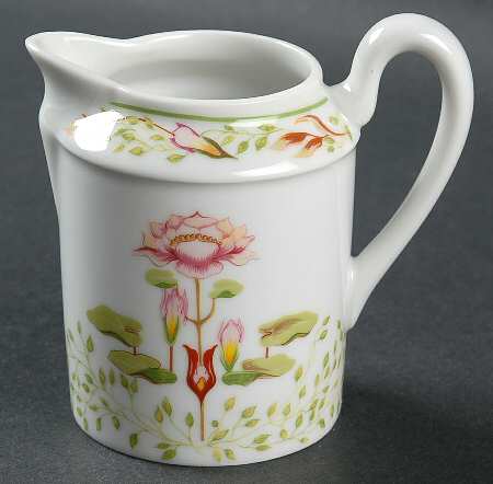 Fleur D' Eau Creamer