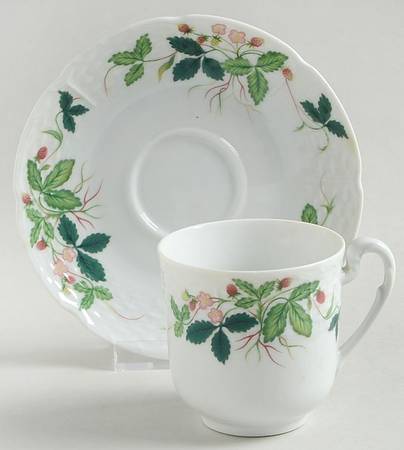 George Sand  Flat Demitasse Cup & Saucer Set