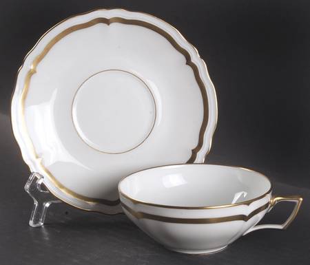 Marie Antoinette (Gold) Flat Cup & Saucer Set