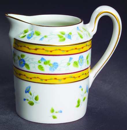 Morning Glory Spray Creamer