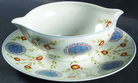 Sarabande Gravy Boat with Attached Underplate