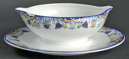 Vendanges (Blue Trim) Gravy Boat with Attached Underplate