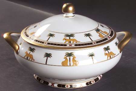 Casablanca Round Covered Vegetable