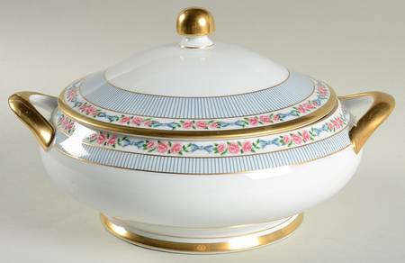 Dior Rose Round Covered Vegetable