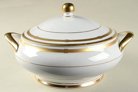 Gaudron White Round Covered Vegetable