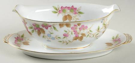 CAIETY-GAIETY Gravy Boat with Attached Underplate