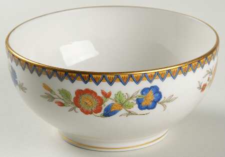 Amiens Cranberry Bowl