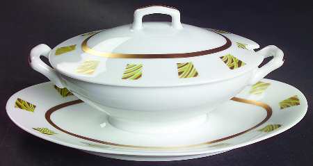 Camargue Gravy Boat w/Attached Underplate & Lid