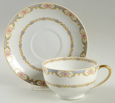 Head 123A Flat Cup & Saucer Set