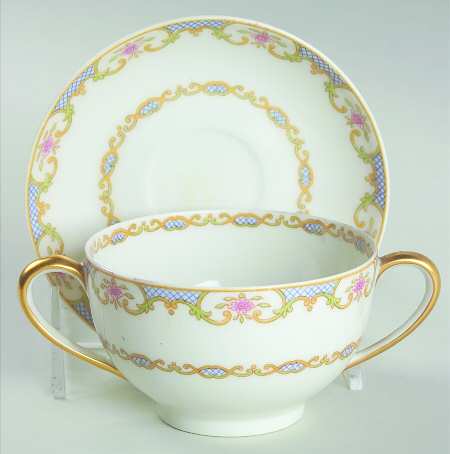 Head 123A Flat Bouillon Cup & Saucer
