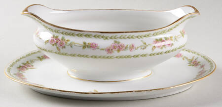 Head 148 Gravy Boat with Attached Underplate