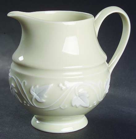 Imperatrice Ivory Creamer