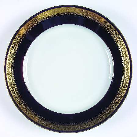 Martine 12" Chop Plate (Round Platter)