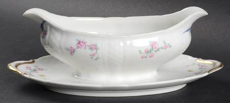 Schleiger 1328 Gravy Boat with Attached Underplate