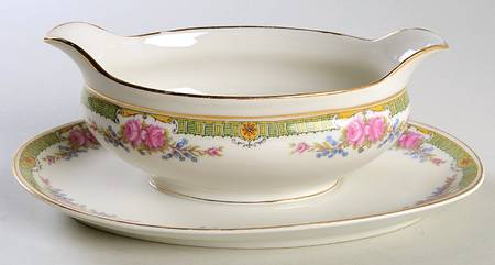Schleiger 1355 Gravy Boat with Attached Underplate