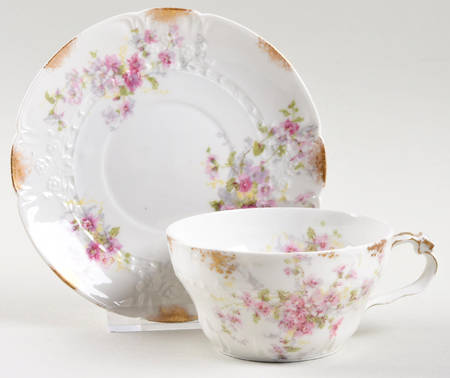 The Trocadero Flat Cup & Saucer Set