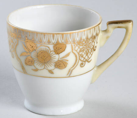 CHK3 Footed Demitasse Cup
