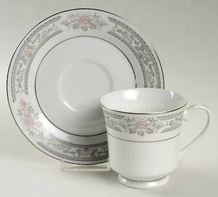Grace Footed Cup & Saucer Set