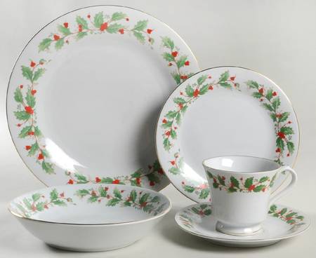 Noel (Brown Lettering Backstamp) 5 Piece Place Setting