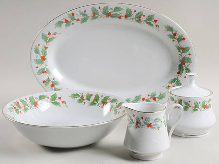 Noel (Brown Lettering Backstamp) 5 Piece Hostess Set