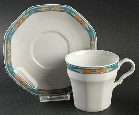 Paseo Flat Cup & Saucer Set