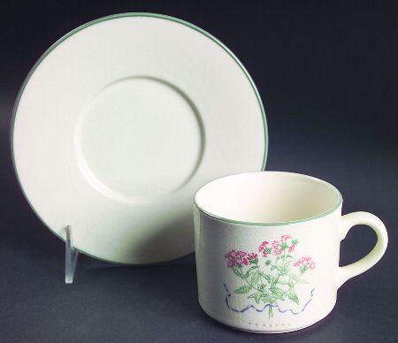 Woodbine Meadows Flat Cup & Saucer Set