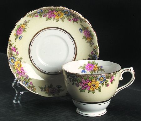 6461 Footed Cup & Saucer Set
