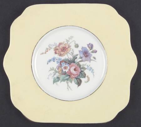 CLC93 Square Handled Cake Plate