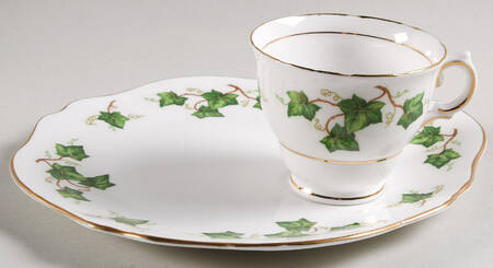 Ivy Leaf Snack Plate & Cup Set