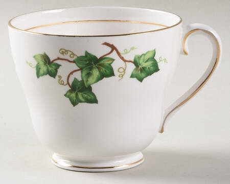 Ivy Leaf Footed Cup
