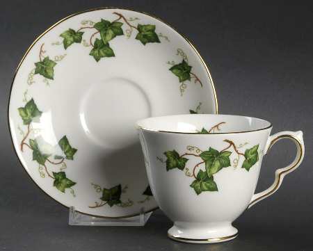 Ivy Leaf Footed Cup & Saucer Set