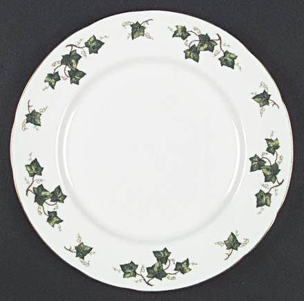 Ivy Leaf Dinner Plate