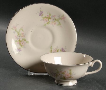 Overture Footed Cup & Saucer Set