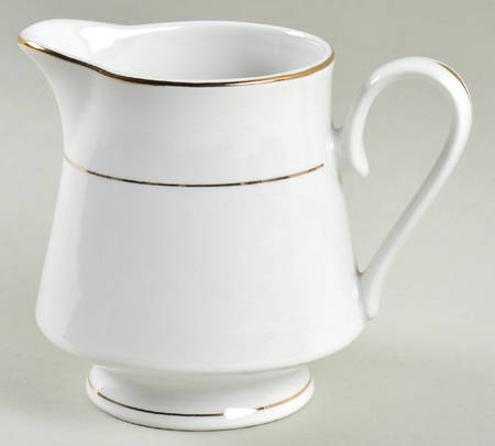 Classic Elegance Creamer