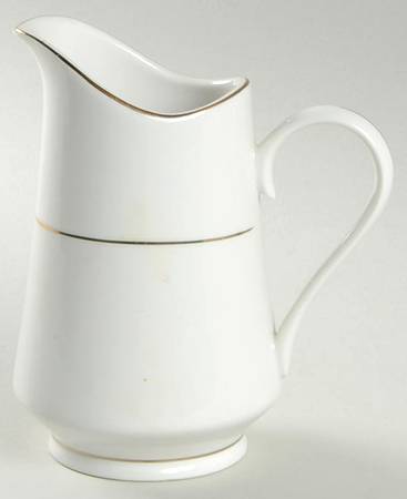 Classic Elegance Creamer