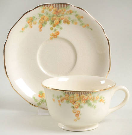 148 Footed Cup & Saucer Set