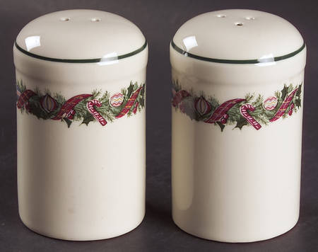 CLZ1 Salt & Pepper Set by Caldor