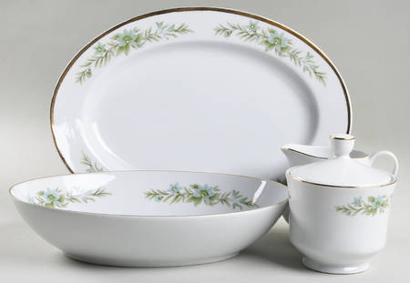 Garlands of Glory 5 Piece Hostess Set