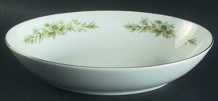 Garlands of Glory 10" Oval Vegetable Bowl