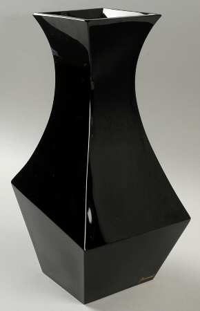 Julia 10" Flower Vase