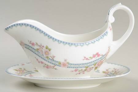 April Gravy Boat & Underplate