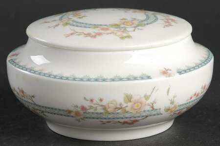 April Round Box & Lid