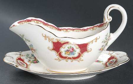 Broadway Marooon (Scalloped) Gravy Boat & Underplate