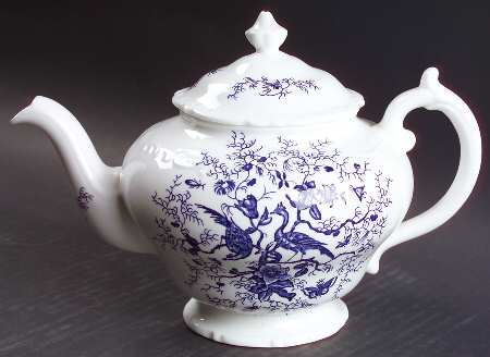 Cairo Blue on White (Raised Edge, No Trim) Teapot & Lid
