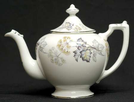 Camelot Teapot & Lid